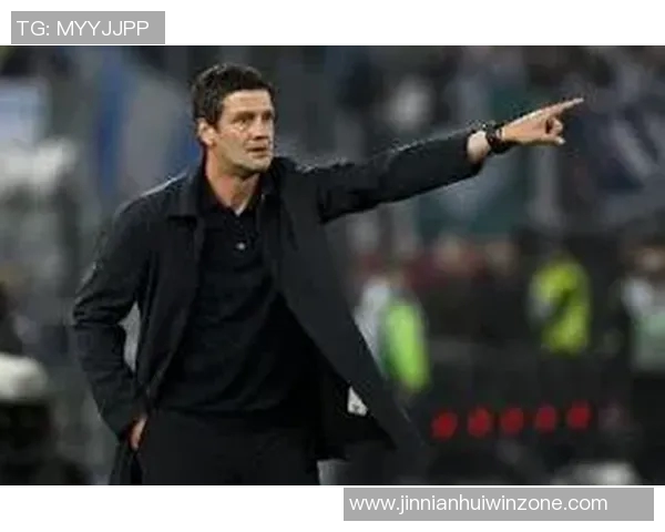 齐沃安慰皮奥错失空门展现球队团结精神与互助氛围