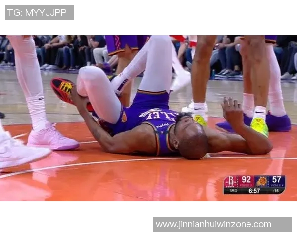 克尼佩尔半场表现出色砍下16分却因崴脚提前离场令人惋惜