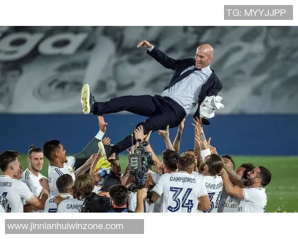 纳达尔回应皇马更衣室传闻齐达内助我夺得首个法网冠军 纳达尔回应皇马更衣室传闻齐达内助我夺得首个法网冠军