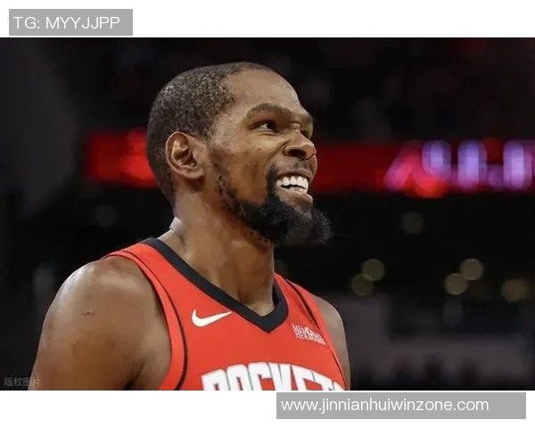 杜兰特赞弗拉格全面提升称控卫角色限制了他的发挥