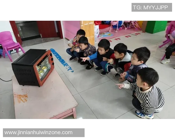 米奇表示将持续探索文班的最佳使用方式并将严格控制他的上场时间 米奇表示将持续探索文班的最佳使用方式并将严格控制他的上场时间